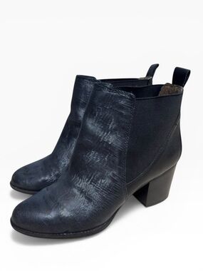 Sofft Welling Black Textured Leather Block Heel Ankle Booties Size 9.5